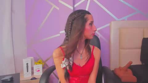 QUEENJEENN online show from 28, 2, 2025