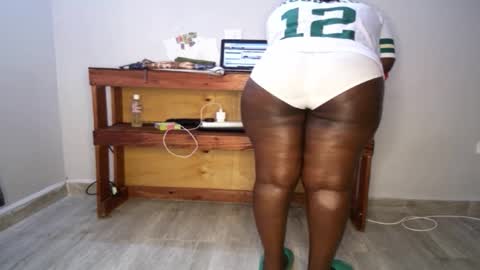 Nina online show from 29, 10, 2025