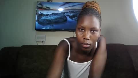 queenluxee online show from 22, 2, 2026