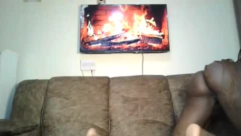 queenluxee online show from 23, 2, 2026