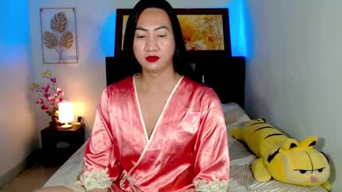 QUEEN online show from 25, 12, 2024