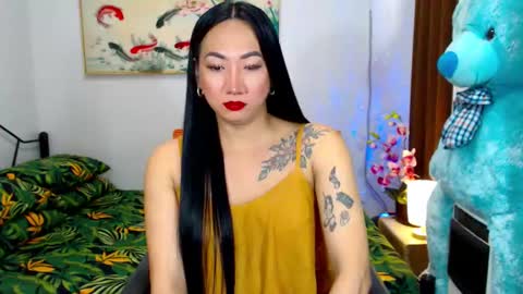 QUEEN online show from 26, 1, 2025