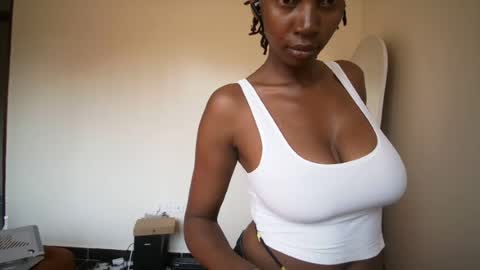 queenmom online show from 31, 7, 2026