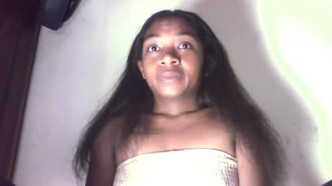 queennaya online show from 24, 6, 2026