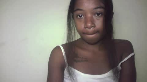 queennaya online show from 1, 7, 2026