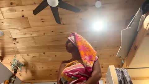 Snapshot of queennefertiti666 chatting on 13, 3, 2026 queennefertiti666 online show from 13, 3, 2026