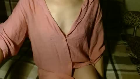 queenoftenderness online show from 17, 12, 2024