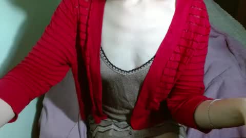 queenoftenderness online show from 4, 1, 2025