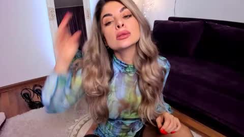 Queennofyuredreams online show from 8, 3, 2026