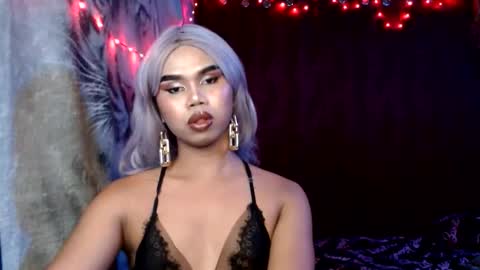 queenpinayebony_xx online show from 27, 5, 2026