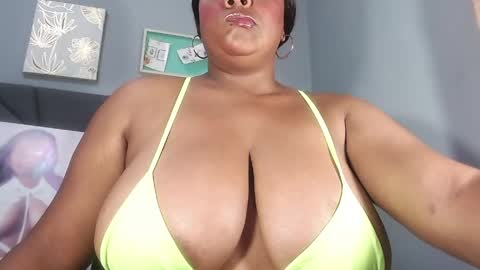 queenrachelbrown online show from 28, 4, 2026