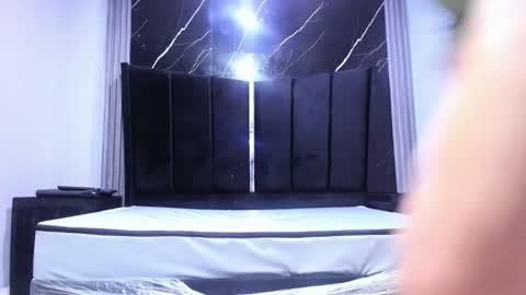 queenstarhyl online show from 25, 4, 2026