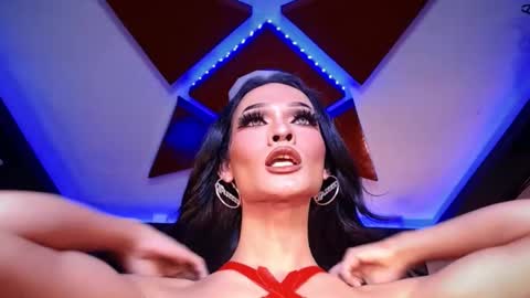 Snapshot of queenvalentinats chatting on 11, 2, 2025 ValentinaMoone online show from 11, 2, 2025