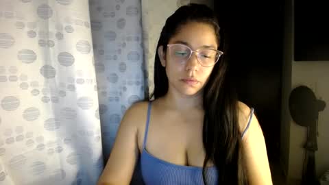 Snapshot of queenvictoria2023 chatting on 7, 7, 2026 Paola online show from 7, 7, 2026