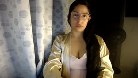 Snapshot of queenvictoria2023 chatting on 8, 7, 2026 Paola online show from 8, 7, 2026