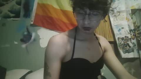 Mia online show from 4, 3, 2026