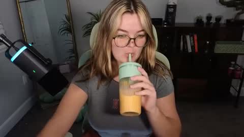 Bri online show from 4, 10, 2025