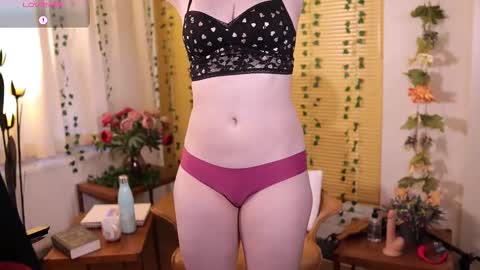 QuinnMonroe online show from 12, 2, 2026