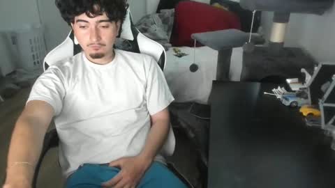 Snapshot of qwert4206 chatting on 15, 3, 2026 qwert4206 online show from 15, 3, 2026