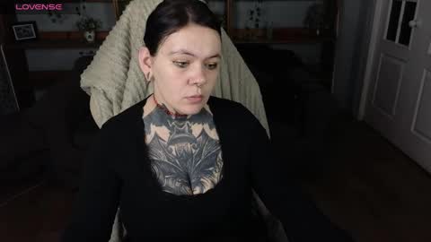 qwertyannie_lbo online show from 27, 4, 2026