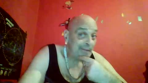 qwertyuiop22348015 online show from 4, 4, 2026