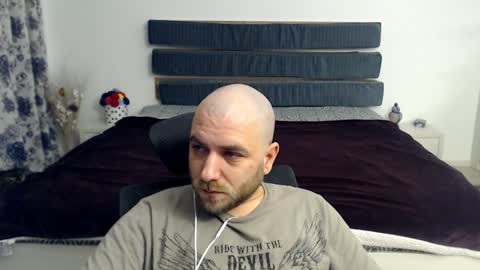 Snapshot of r0bila chatting on 25, 1, 2025 R0bila online show from 25, 1, 2025