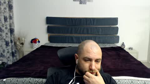 Snapshot of r0bila chatting on 29, 1, 2025 R0bila online show from 29, 1, 2025