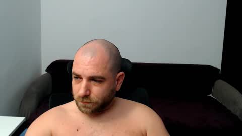 Snapshot of r0bila chatting on 24, 9, 2025 R0bila online show from 24, 9, 2025