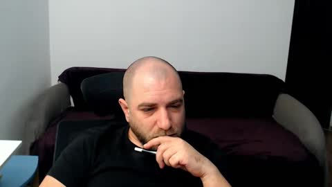 Snapshot of r0bila chatting on 17, 10, 2025 R0bila online show from 17, 10, 2025