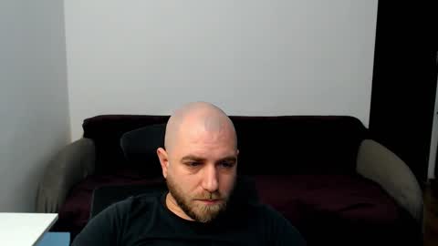 Snapshot of r0bila chatting on 15, 11, 2025 R0bila online show from 15, 11, 2025