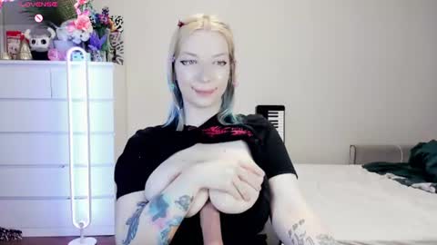 - online show from 7, 7, 2026