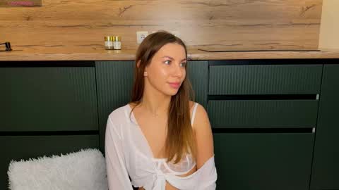 Snapshot of rabel_angell chatting on 4, 12, 2025 Melissa online show from 4, 12, 2025