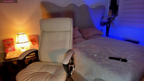 natalia  -  online show from 9, 7, 2026
