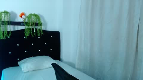 Valentina  online show from 4, 6, 2026