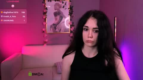 rachel_bloom__ online show from 30, 11, 2025