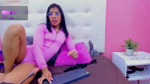 Rachel Donnelly online show from 9, 9, 2025