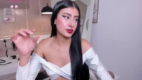 RACHEL ES online show from 5, 12, 2025