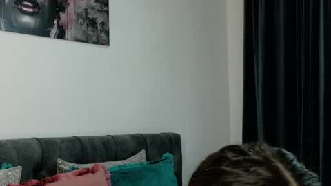rachelbells0000 online show from 13, 5, 2026