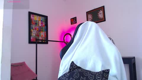 rachell_420 online show from 8, 5, 2026
