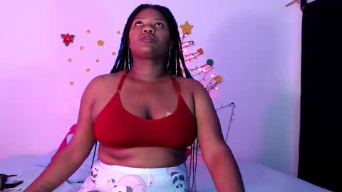 Snapshot of rachell_smithxx chatting on 2, 12, 2025 RACHELL online show from 2, 12, 2025