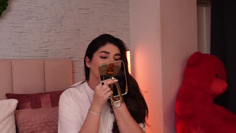 RachelSwaan online show from 5, 2, 2025