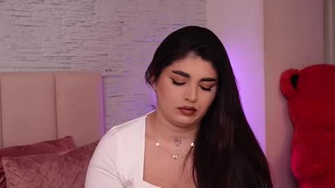 RachelSwaan online show from 11, 2, 2025