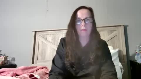 Radiant Peach Goddess online show from 16, 2, 2025