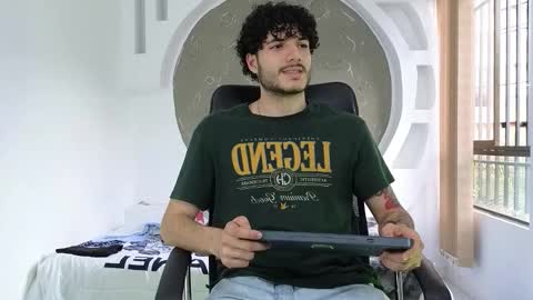 R A F A E L online show from 25, 11, 2025