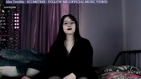 Snapshot of rageins chatting on 17, 12, 2025 Janna online show from 17, 12, 2025