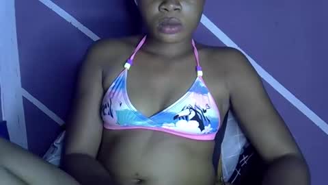 Snapshot of rainbow_baby26 chatting on 28, 11, 2025 rainbow baby26 online show from 28, 11, 2025