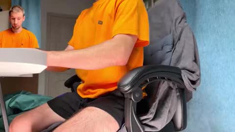 Rainbow James  online show from 19, 9, 2025