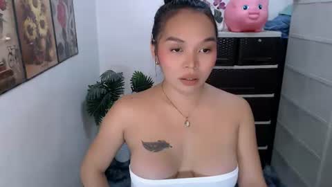 raindrizzle1706 online show from 25, 4, 2026