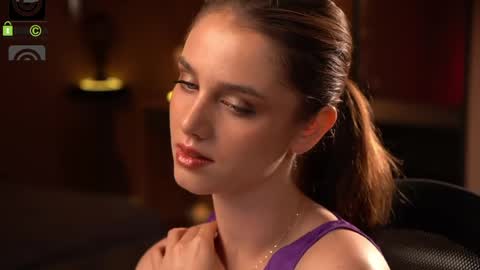 Snapshot of raisadoll chatting on 31, 5, 2026 Raisa online show from 31, 5, 2026