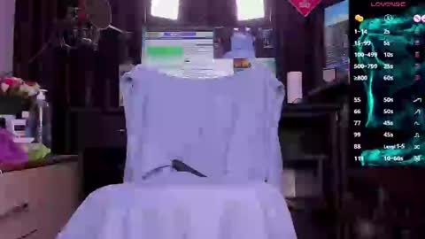 Laura online show from 10, 3, 2025